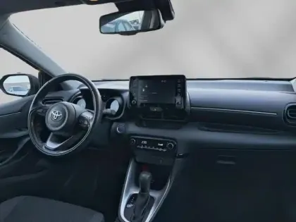 Photo 22 Toyota Yaris  116h Design 5p MY22