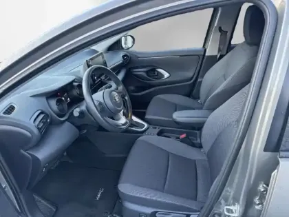 Photo 25 Toyota Yaris  116h Design 5p MY22