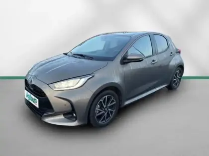 Photo 15 Toyota Yaris  116h Design 5p MY22