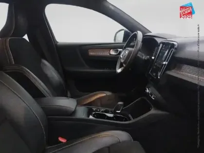 Photo 4 Volvo Xc40  D3 AdBlue 150ch R-Design Geartronic 8