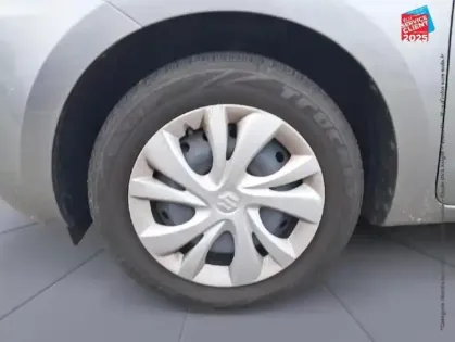 Photo 9 Suzuki Swift  1.2 DUALJET HYBRID 83CH AVANTAGE