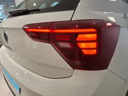 Photo 8 Volkswagen Polo  1.0 TSI 95ch Life