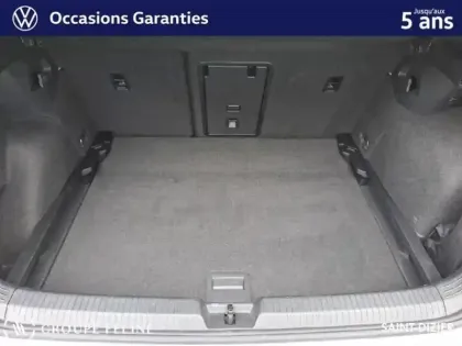 Photo 13 Volkswagen Golf  1.5 eTSI EVO2 150ch R-Line Edition DSG7