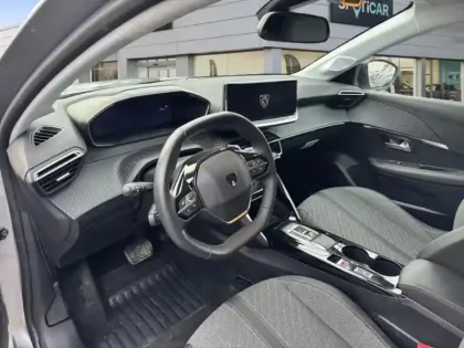 Photo 7 Peugeot 208  1.2 Hybrid 100ch Allure e-DCS6