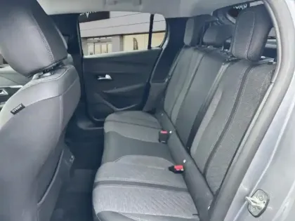 Photo 9 Peugeot 208  1.2 Hybrid 100ch Allure e-DCS6