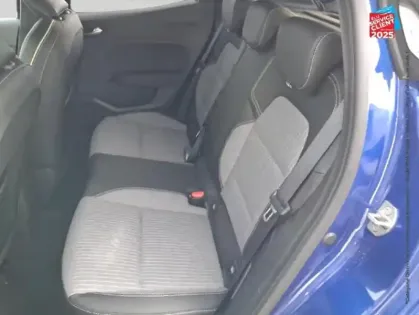 Photo 10 Renault Clio  1.6 E-Tech 145ch full hybrid Techno - 24