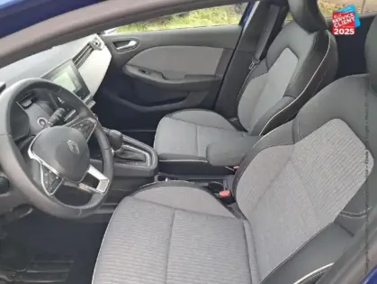 Photo 14 Renault Clio  1.6 E-Tech 145ch full hybrid Techno - 24