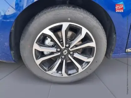 Photo 9 Renault Clio  1.6 E-Tech 145ch full hybrid Techno - 24