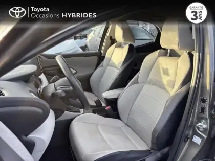 Photo 10 Toyota Yaris  116h Iconic 5p