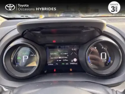 Photo 13 Toyota Yaris  116h Iconic 5p