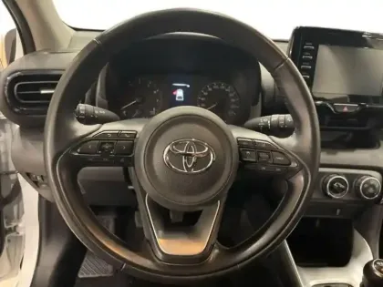 Photo 12 Toyota Yaris  120 VVT-i Dynamic 5p MY22