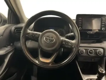 Photo 10 Toyota Yaris  120 VVT-i Dynamic 5p MY22