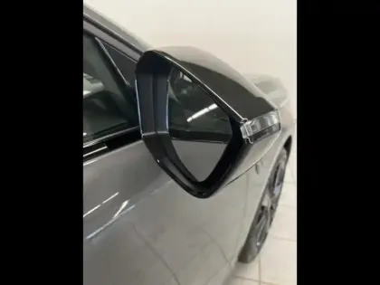 Photo 13 Peugeot 308  1.2 Hybrid 145ch GT e-DCS6