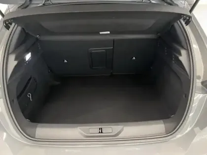 Photo 10 Peugeot 308  1.2 Hybrid 145ch GT e-DCS6