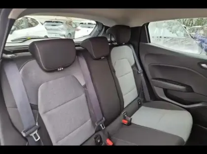 Photo 10 Renault Clio  1.6 E-Tech 145ch full hybrid Evolution