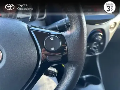 Photo 5 Toyota Aygo  1.0 VVT-i 69ch x-play 5p