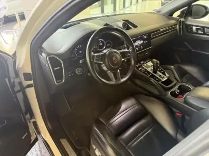 Photo 6 Porsche Cayenne  Coupé 3.0 V6 462ch E-Hybrid