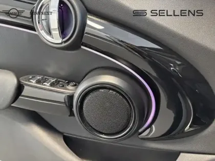 Photo 12 Mini Mini  5 Portes Cooper 136ch Edition Premium BVA7