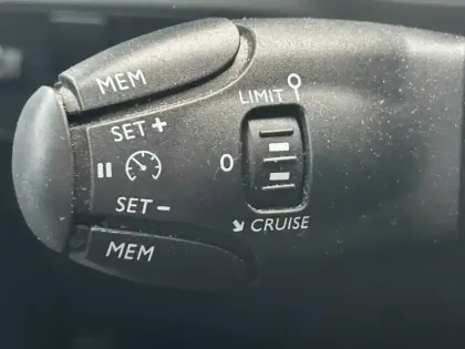 Photo 11 Citroën C3  1.2 PureTech 110ch S&S Shine EAT6