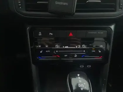 Photo 14 Volkswagen T-cross  1.0 TSI 110ch Carat DSG7