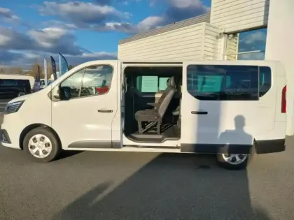 Photo 2 Renault Trafic  Combi L2 2.0 Blue dCi 150ch S&S Intens 9 places