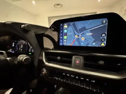 Photo 12 Lexus UX  300h F SPORT Design 2WD