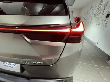 Photo 8 Lexus UX  300h F SPORT Design 2WD