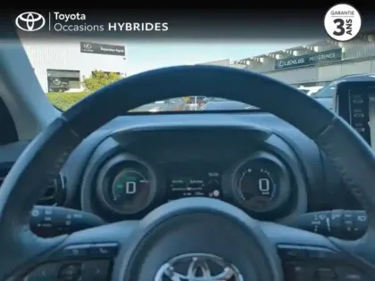 Photo 12 Toyota Yaris  116h Design 5p MY22