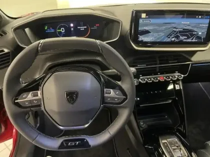 Photo 7 Peugeot 208  e- 136ch GT