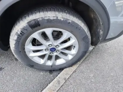 Photo 10 Ford Kuga  2.5 Duratec 190ch FHEV E85 Titanium BVA