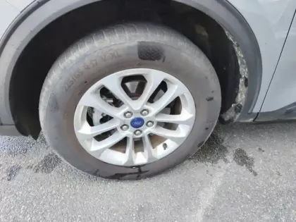 Photo 11 Ford Kuga  2.5 Duratec 190ch FHEV E85 Titanium BVA