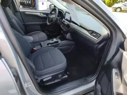 Photo 7 Ford Kuga  2.5 Duratec 190ch FHEV E85 Titanium BVA