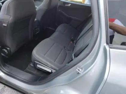 Photo 14 Ford Kuga  2.5 Duratec 190ch FHEV E85 Titanium BVA