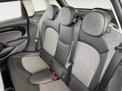 Photo 12 Mini Mini  5 Portes Cooper 136ch Edition Premium Plus BVA7