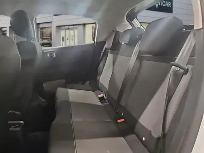 Photo 9 Citroën C3  PureTech 110ch Shine S&S E6.d-TEMP