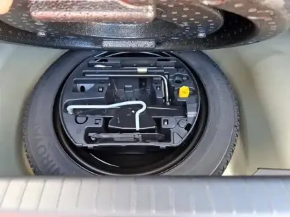 Photo 6 Peugeot 208  1.2 PureTech 130ch S&S GT EAT8