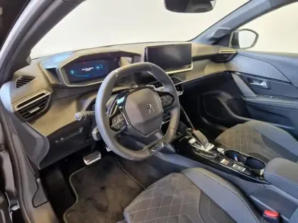 Photo 7 Peugeot 208  1.2 PureTech 130ch S&S GT EAT8