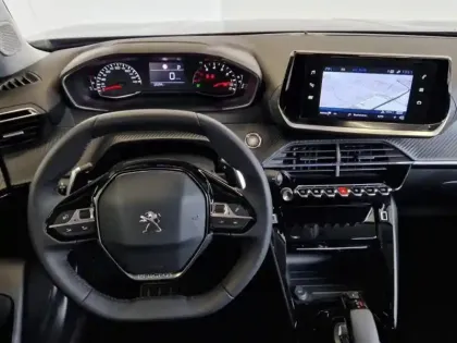 Photo 11 Peugeot 2008  1.2 PureTech 130ch S&S Allure EAT8
