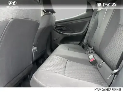 Photo 5 Toyota Yaris  116h Dynamic 5p MY22