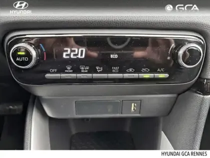 Photo 2 Toyota Yaris  116h Dynamic 5p MY22