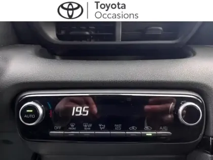 Photo 10 Toyota Yaris  116h Design 5p MY22