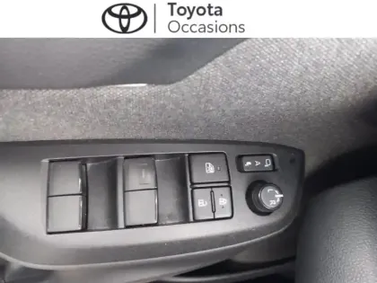 Photo 12 Toyota Yaris  116h Design 5p MY22