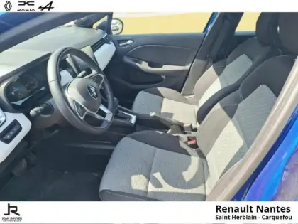 Photo 12 Renault Clio  1.6 E-Tech 145ch full hybrid Evolution - 24