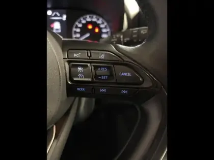 Photo 6 Toyota Yaris  116h Dynamic 5p MY22