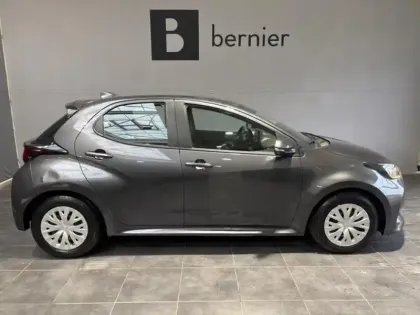 Photo 2 Toyota Yaris  116h Dynamic 5p MY22