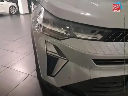 Photo 12 Renault Captur  1.0 TCe 90ch Techno Camera GPS