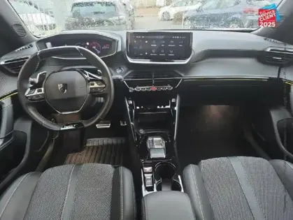 Photo 14 Peugeot 2008  1.2 PureTech 130ch S&S GT EAT8