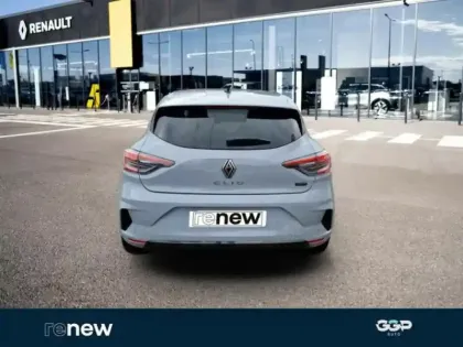 Photo 4 Renault Clio  1.6 E-Tech hybride 145ch Techno