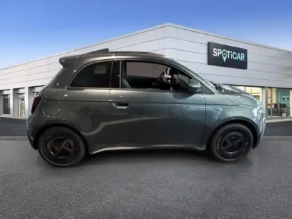 Photo 3 Fiat 500  e 118ch Giorgio Armani Collectors Edition MY25 Step 2