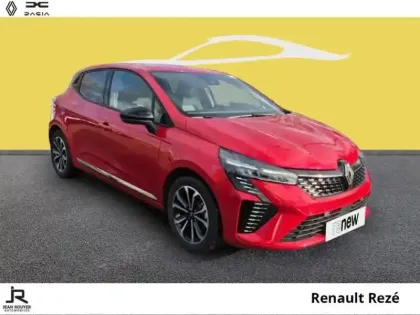 Photo 1 Renault Clio  1.6 E-Tech 145ch full hybrid Techno - 24